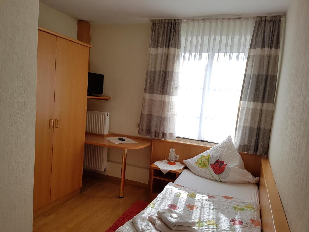 Hotel Pension Haus Pooth Wesel  Extérieur photo